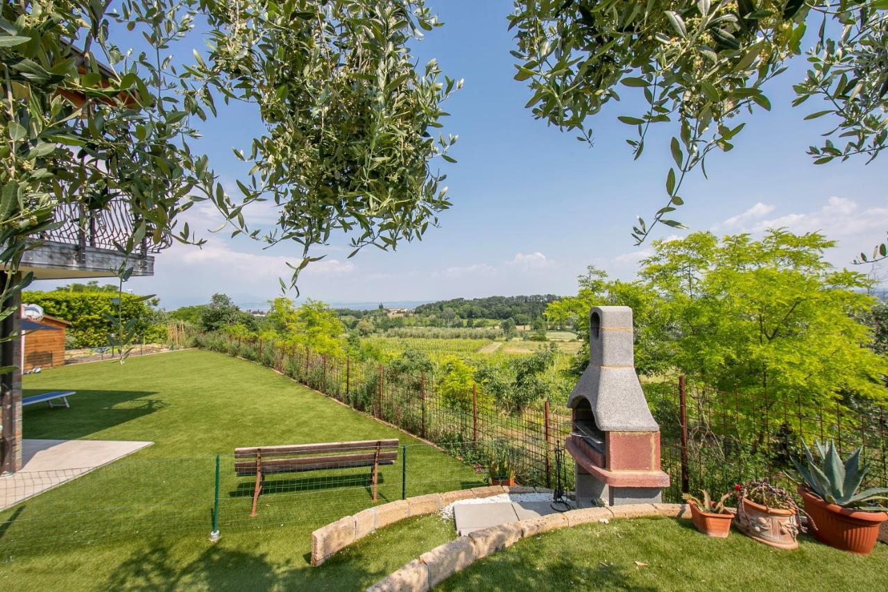 Villa Teresa Apt Lake Garda View - Happy Rentals Сойано-дель-Лаго Экстерьер фото
